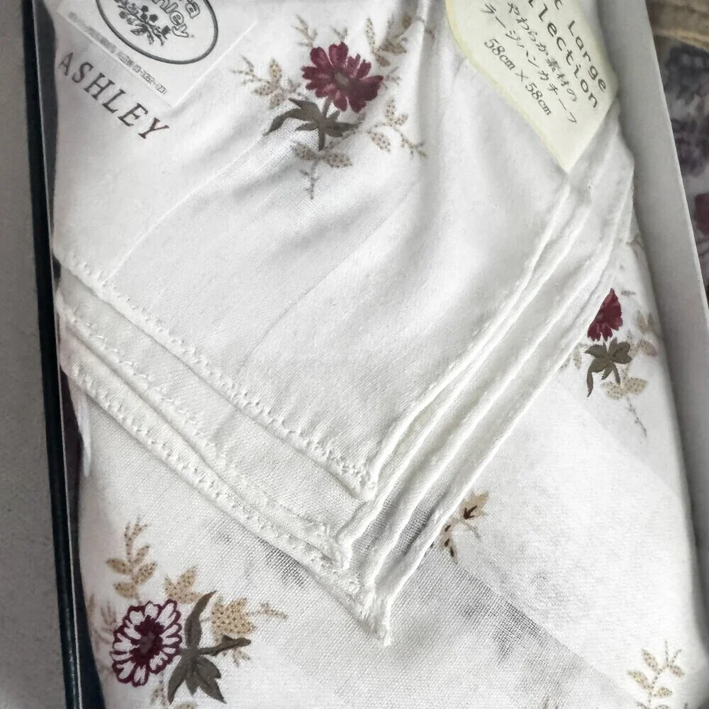 Laura Ashley Floral Handkerchief Set Asian Market in Gift Box
